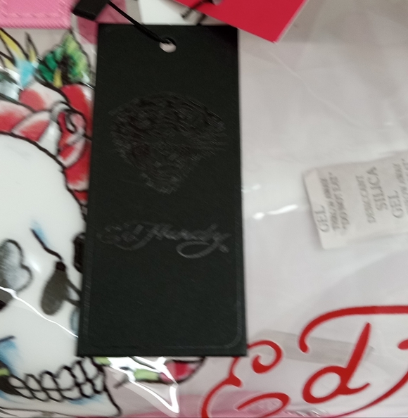Ed Hardy Skull, Roses & Butterfly Pink See-Thru Barrel Bag w/ 2 Complimentary - Picture 8 of 16